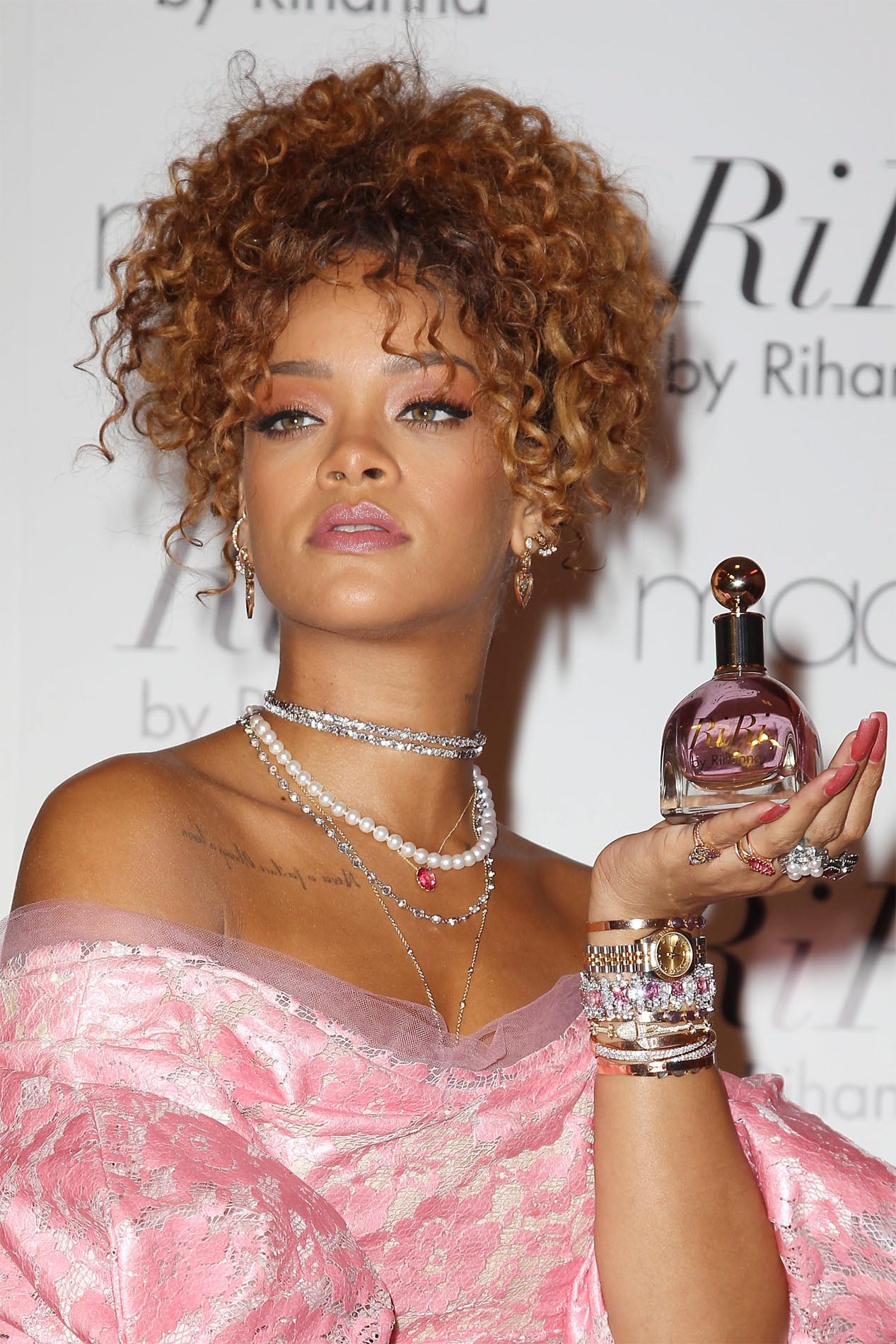 Los perfumes de las famosas: RiRi de Rihanna y otros más