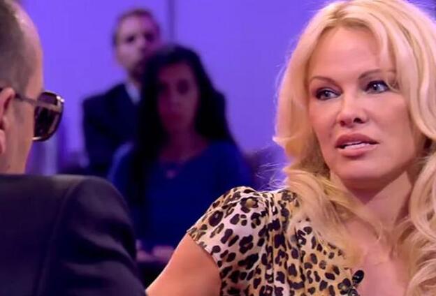 La entrevista más incómoda de Pamela Anderson