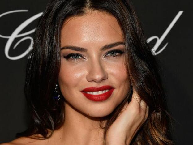 Adriana Lima reniega de Victoria's Secret: ¿el fin de los ángeles?