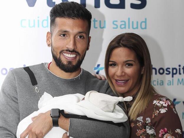 Tamara Gorro presenta a su hijo Antonio