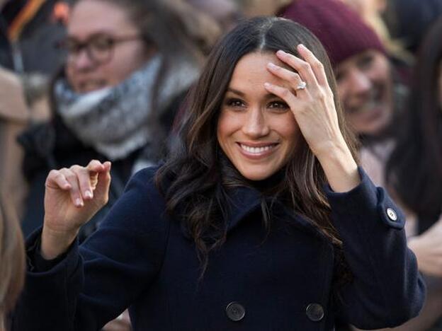 Se filtran bocetos del vestido de novia de Meghan Markle