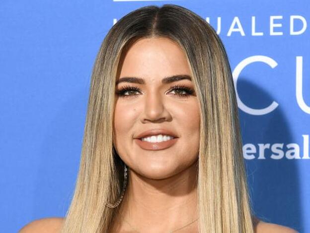 Khloé Kardashian borda el estilo 'sexy premamá'