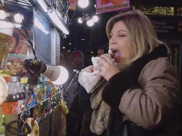 Terelu cambia los churros por los perritos, en la vuelta de 'Las Campos'