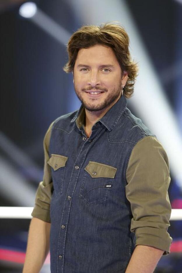 Manuel Carrasco presenta a su hija para celebrar el Año Nuevo