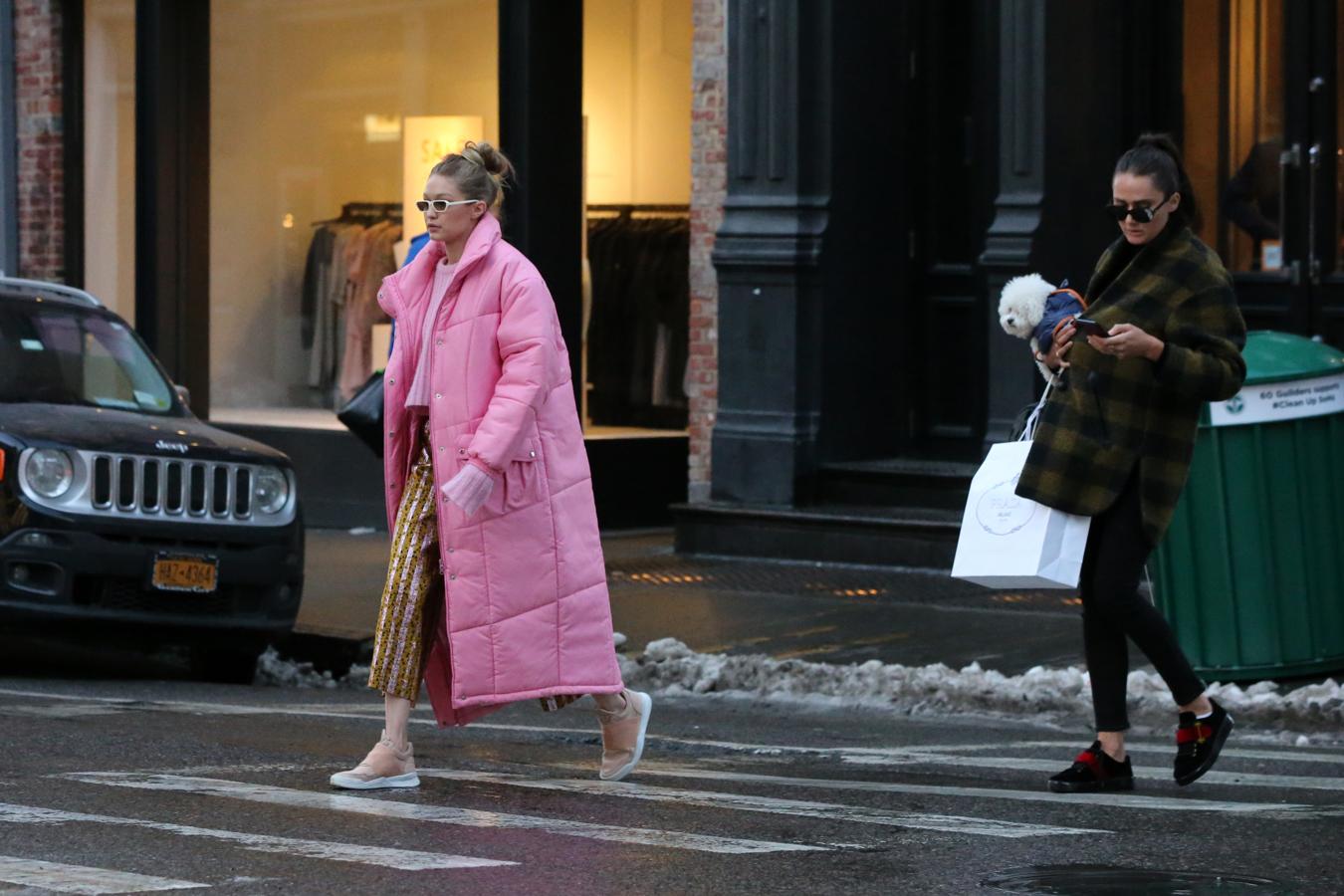 Gigi Hadid lleva los abrigos más bonitos del invierno (y los querrás)