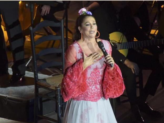 La familia de la fan de Isabel Pantoja fallecida, muy molesta con la tonadillera