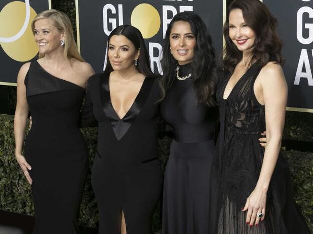 Los vestidos negros de los Globos de Oro, a subasta