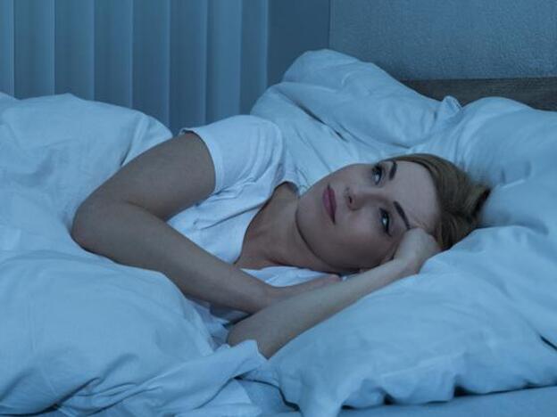 Cinco cosas que hacer cuando no puedes dormir porque tu mente no para de correr