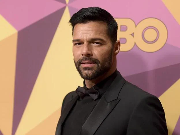 Ricky Martin ha protagonizado una escena completamente desnudo en televisión./GTRES