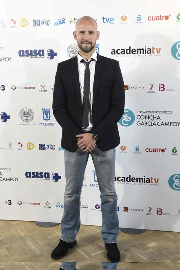 Gonzaló Miró olvida a Malú estrenando amor