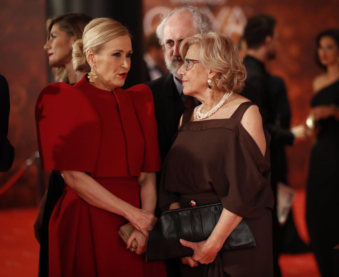 Premios Goya 2018: Cristina Cifuentes y Manuela Carmena en la alfombra roja