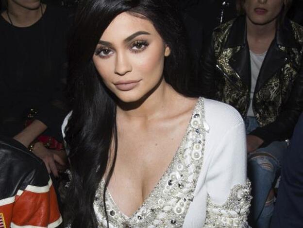 Kylie Jenner cuenta el proceso de su embarazo./gtres