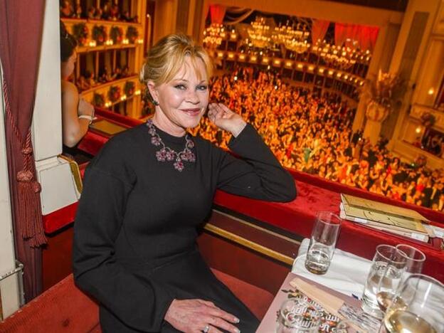 Melanie Griffith confirma su operación por un cáncer de piel en la nariz