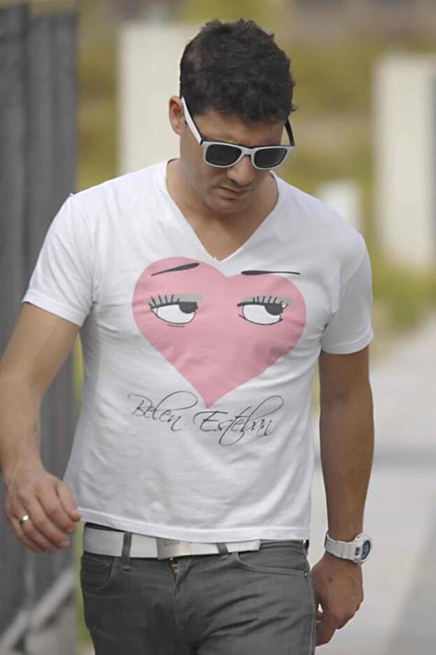 Fran Álvarez con una camiseta de Belén Esteban en 2012./gtres.