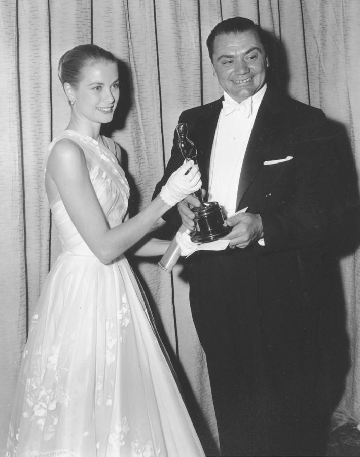 Los vestidos más bonitos de la historia de los Premios Oscar: Grace Kelly