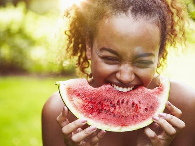 Contra todo pronóstico: comer fruta te ayudará a adelgazar
