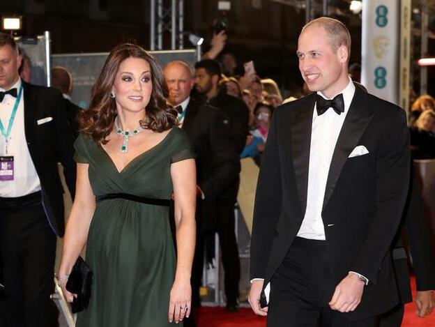 Premios BAFTA 2018: el look polémico de Kate Middleton, al detalle