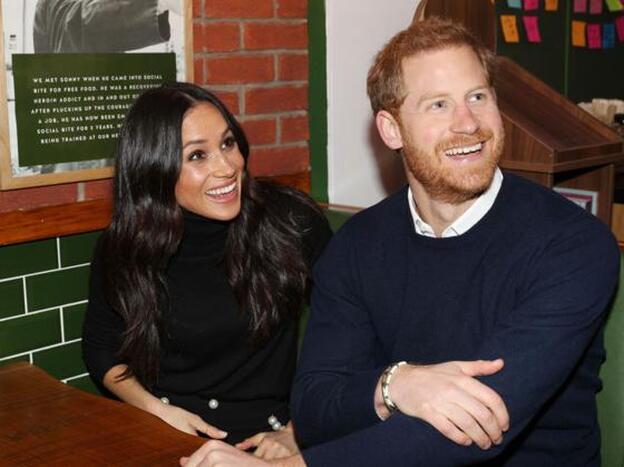 Dos ex del príncipe Harry irán a su boda con Meghan Markle