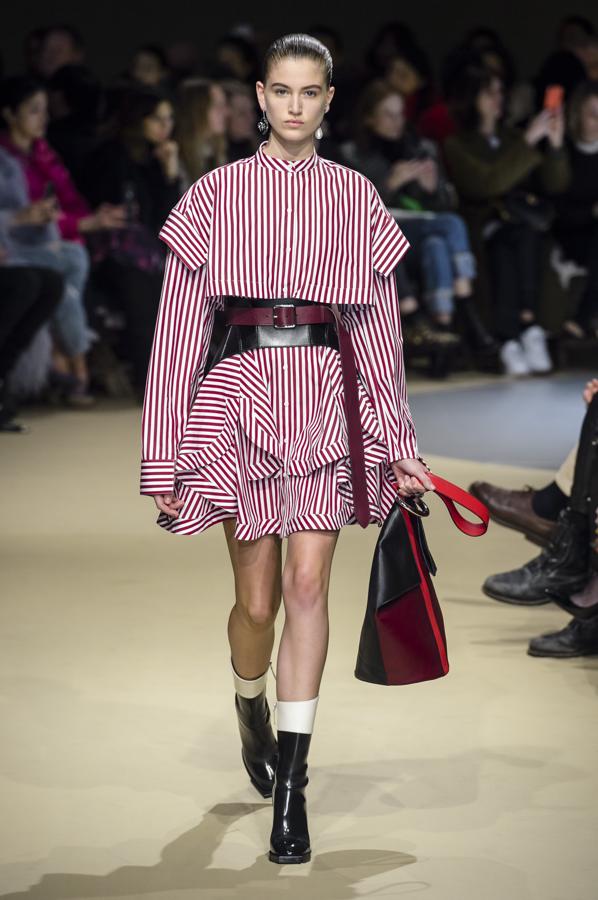 Los looks más bonitos de la Paris Fashion Week: Alexander McQueen