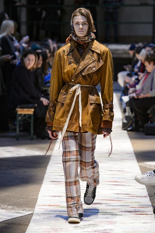 Los looks más bonitos de la Paris Fashion Week: Acne Studios