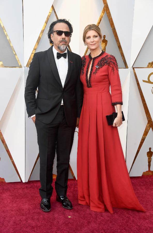 Parejas en la alfombra roja de los Premios Oscar 2018: Alejandro González Inarritu y María Eladia Hagerman