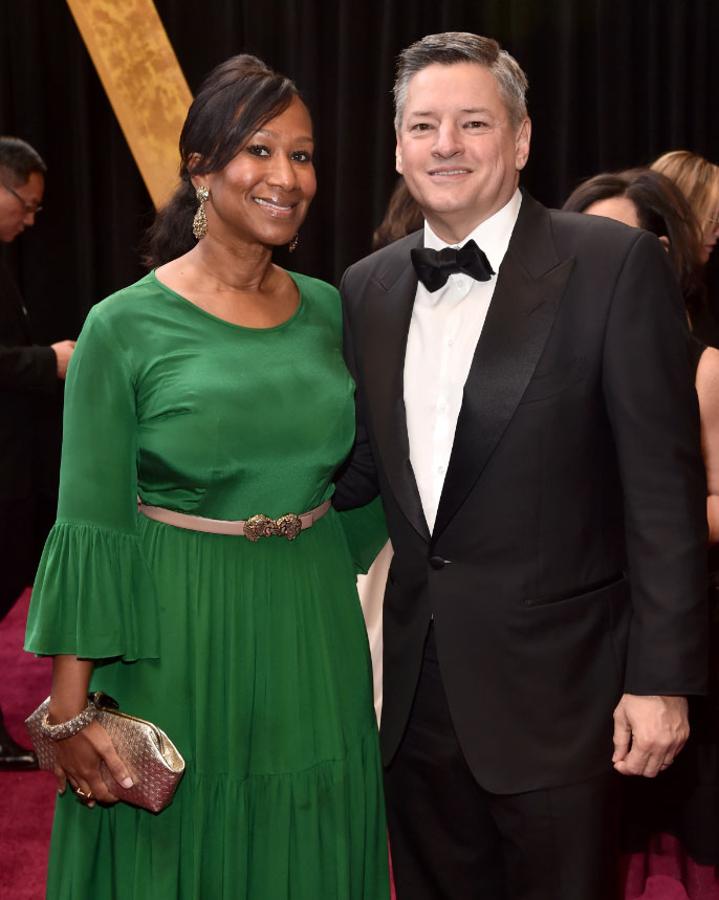 Parejas en la alfombra roja de los Premios Oscar 2018: Ted Sarandos y Nicole Avant