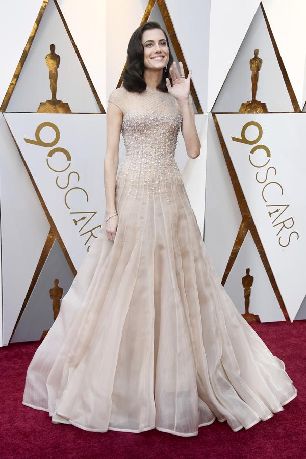 Todos los looks de la alfombra roja de los Oscars: Allison Williams