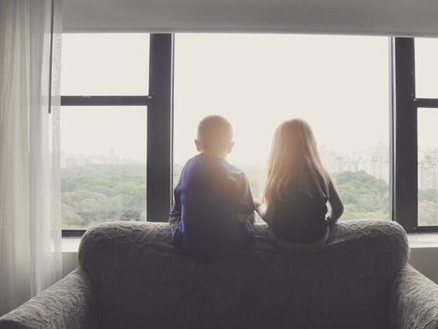 Celos entre hermanos: cómo manejarlos