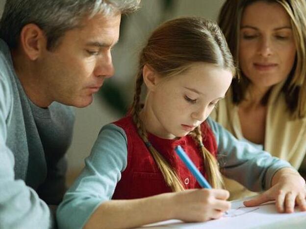 Sobreprotección a los hijos: límites y soluciones