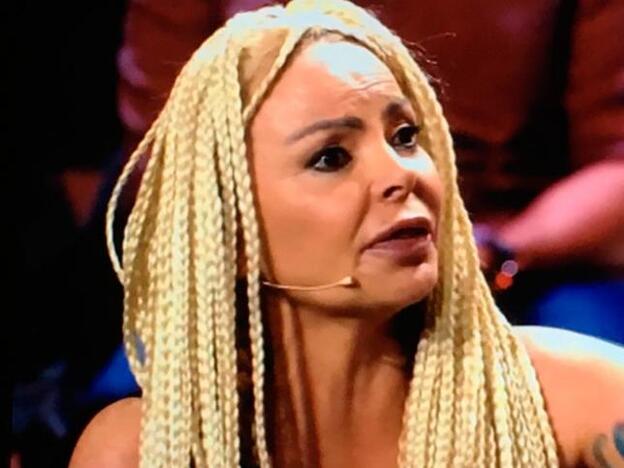 'Supervivientes 2018': le arrancan la peluca a Leticia Sabater en directo