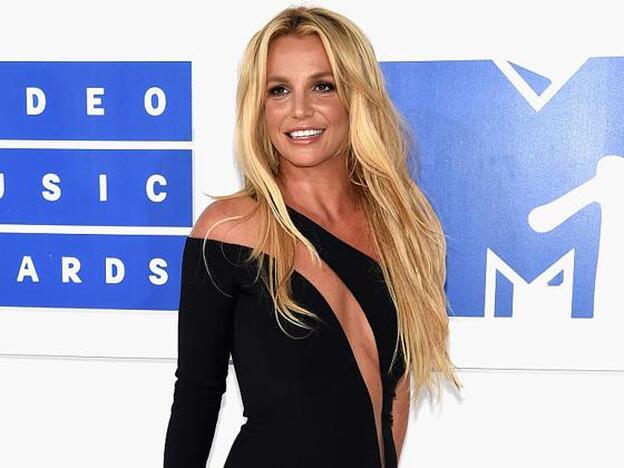 Britney Spears, la mujer antimoda, triunfa en la campaña de Kenzo