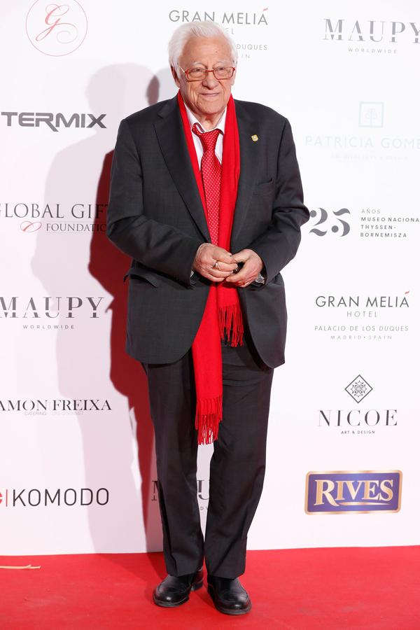 Todos los looks de la alfombra roja de la Global Gift Gala Madrid: Padre Ángel