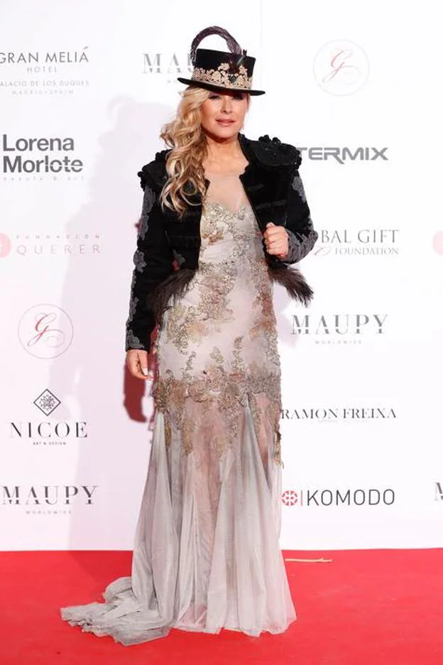 Anastacia posa en la alfombra roja de la Global Gift Gala Madrid./gtres.