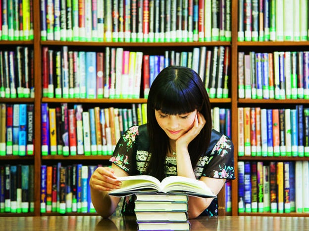 Fuera de agenda, por Julia Navarro