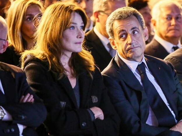 Carla Bruni y Nicolas Sarkozy acaban de cumplir su décimo aniversario de casados./cordon press.