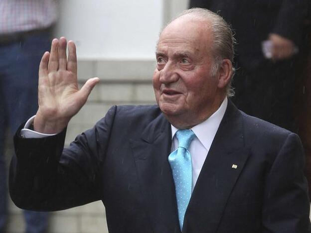 El Rey Juan Carlos, operado con éxito de la rodilla