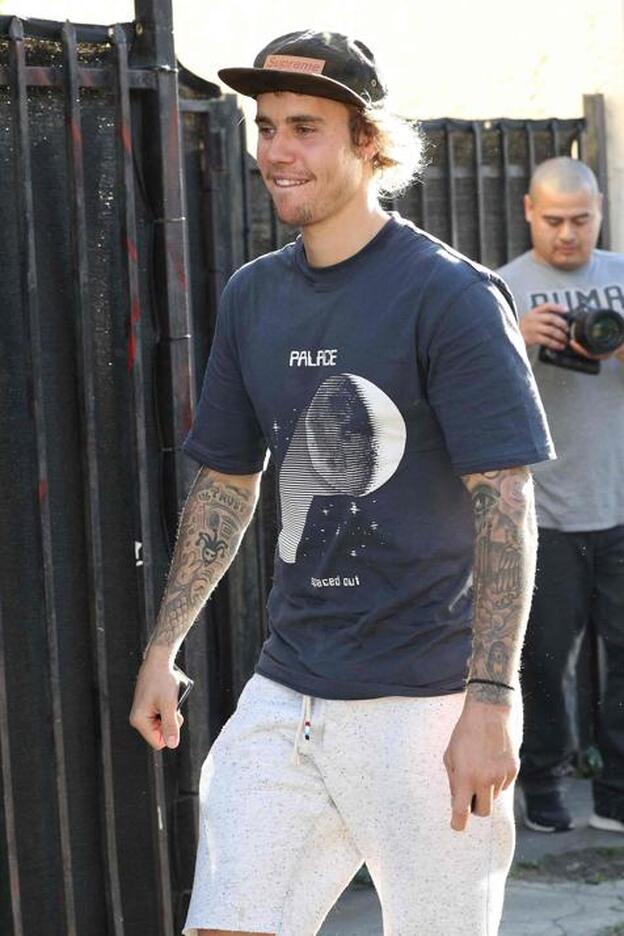 Justin Bieber y otros famosos que han encontrado la fe