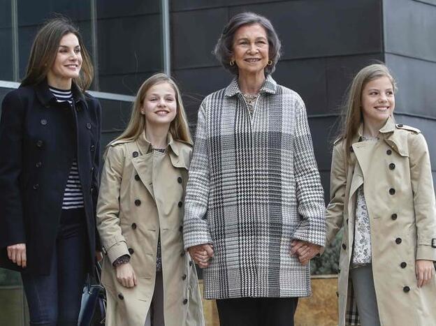 Las Reinas Letizia y Sofía pasan página