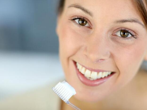 Gingivitis: causas, tratamiento y lo que se esconde detrás