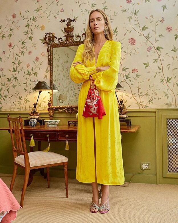 El clon del vestido de la invitada perfecta está en Bershka y Uterqüe