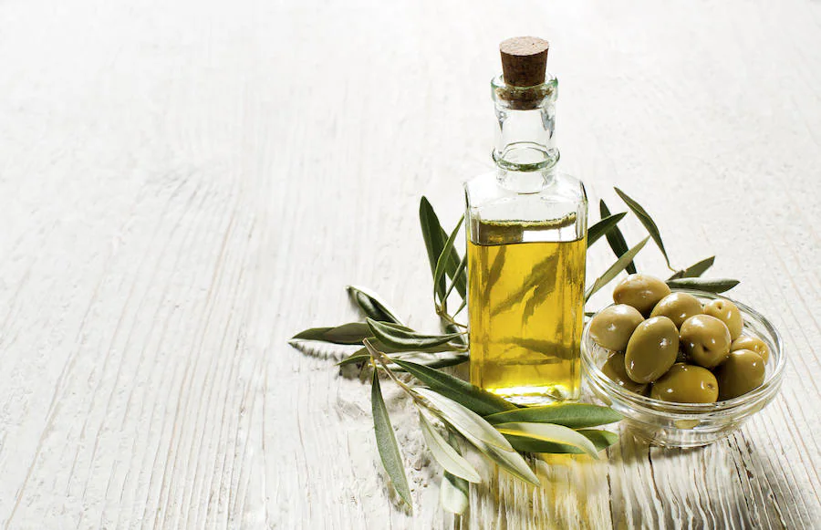 Superalimentos que cuidan de ti: aceite de oliva virgen extra
