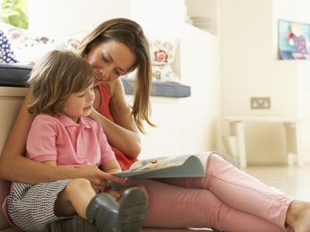 Cinco trucos súper útiles para que los niños adoren la lectura