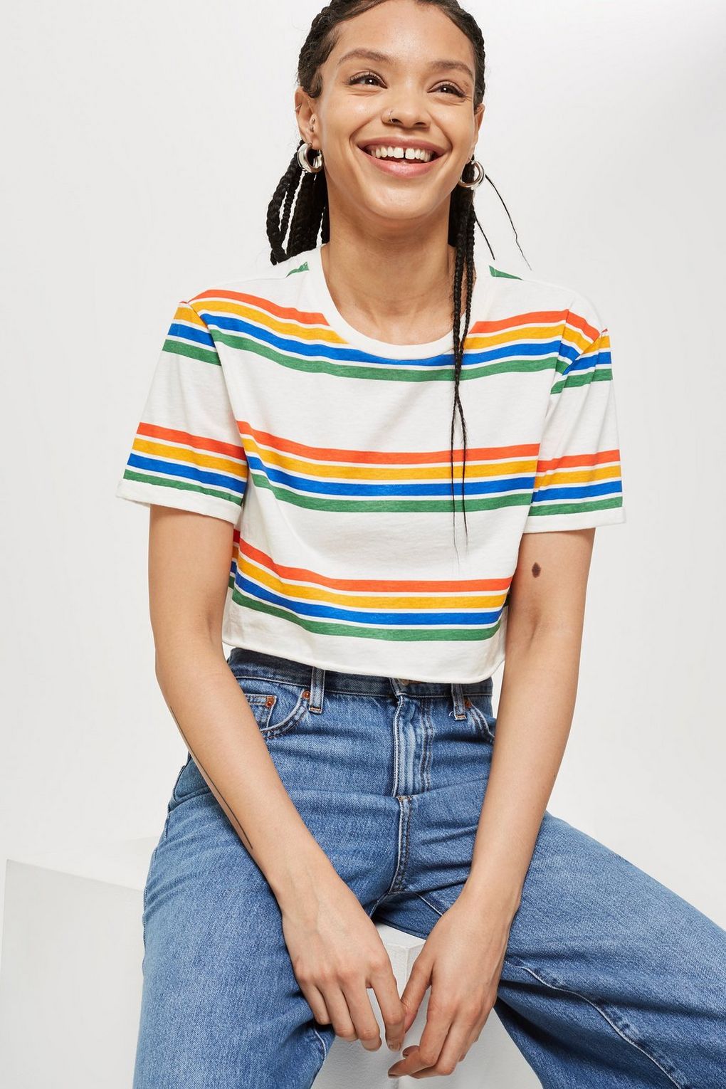 Camiseta con estampado arcoíris de Topshop (20 euros)