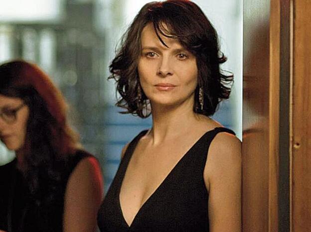 Juliette Binoche baila
