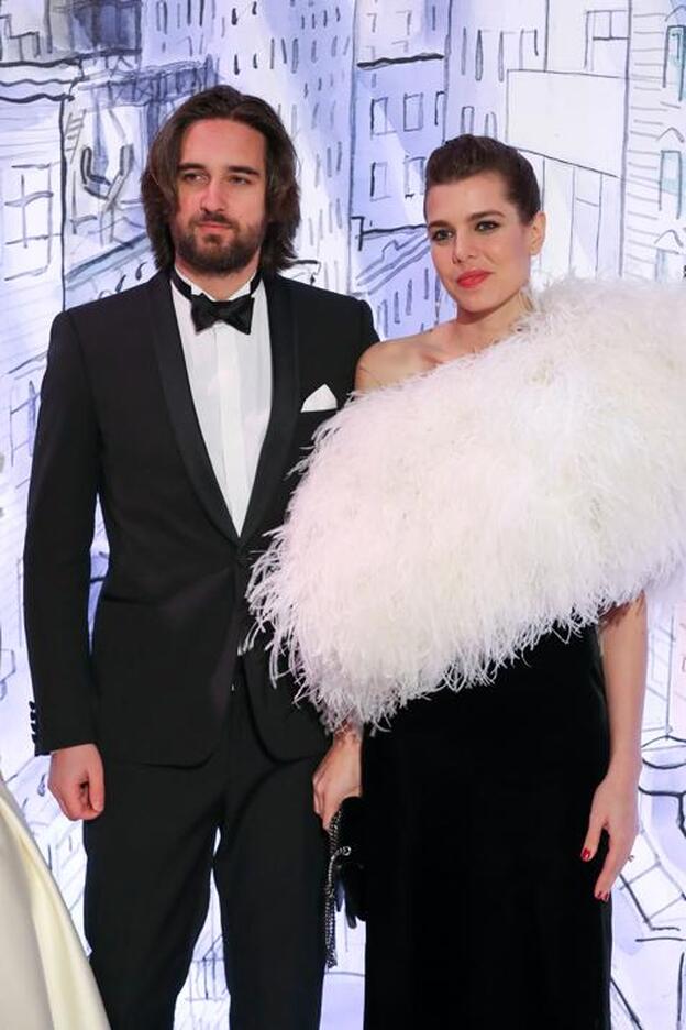 Carlota Casiraghi pospone la boda
