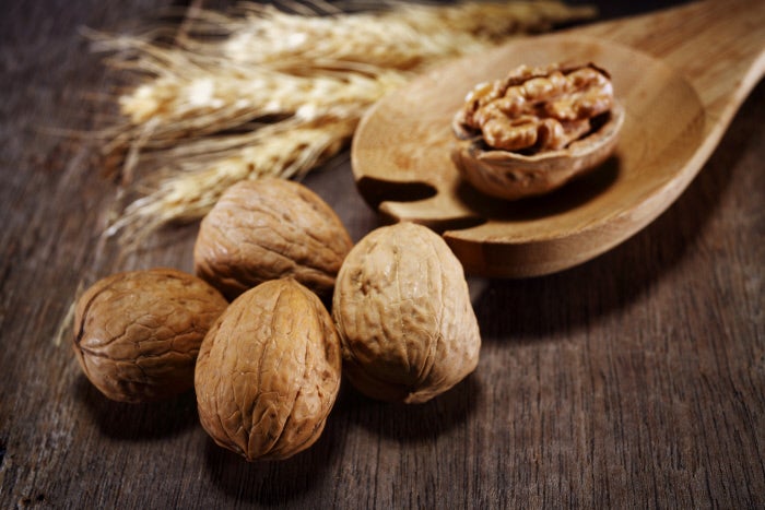 Los mejores alimentos para mujeres maduras: Nueces