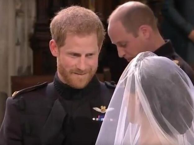 El sexy gesto del príncipe Harry a Meghan Markle que ya se ha hecho viral