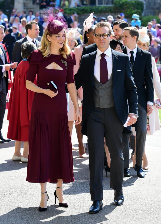 Sombreros y tocados en la boda real: Jacinda Barrett