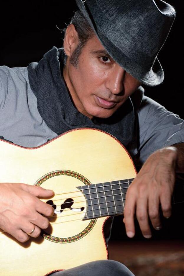 Pitingo: "Antes de ser conocido canté en una orgía"