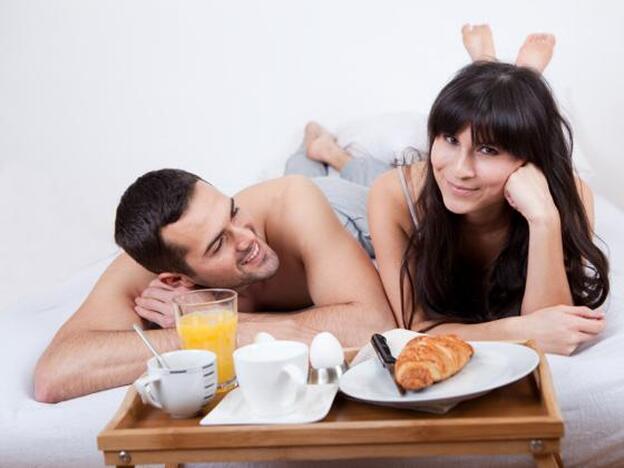 Comer, siesta y sexo: beneficios de la gastrosiexta